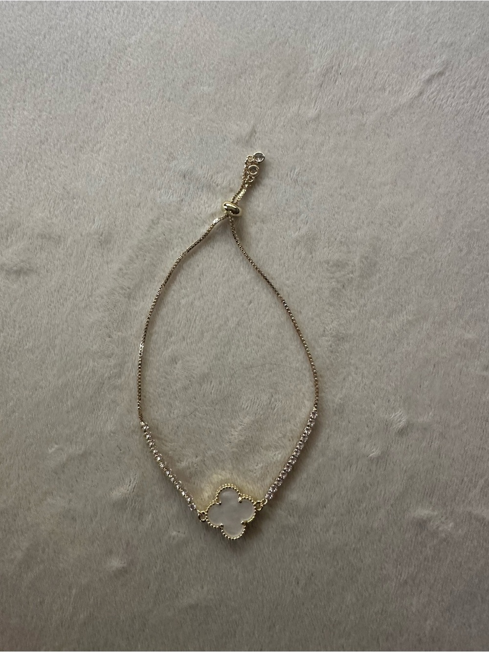 Gold Clover Pendant Bracelet - Women Jewelry